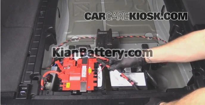 بازکردن سوکت های روی باتری BMW X3