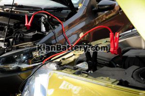 jump start 300x199 باتری به باتری کردن ماشین و باتری کمکی خودرو