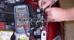 Empety Battery 1 300x166 روش های مختلف شارژ باتری ماشین + فیلم آموزشی