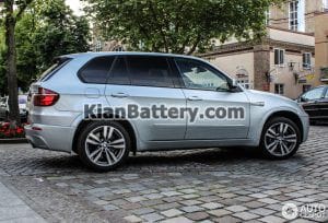 BMW X5 8 300x204 باتری بی ام و ایکس 5