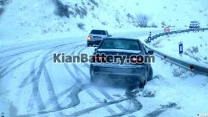 آموزش رانندگی در برف و نکات ایمنی خودرو در زمستان 9 رانندگی هنگام سر خوردن ماشین در برف