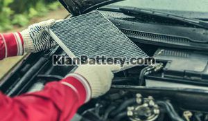 car air filter 1 300x175 آشنایی با فیلتر هوای خودرو + علائم کثیفی و زمان تعویض