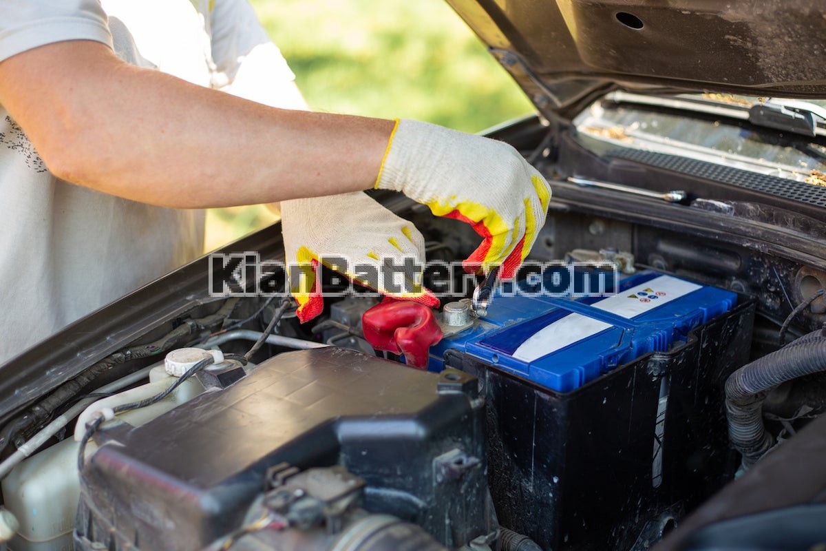 iStock 1320554528 how to change a car battery تعویض باتری ماشین در محل شبانه روزی تهران