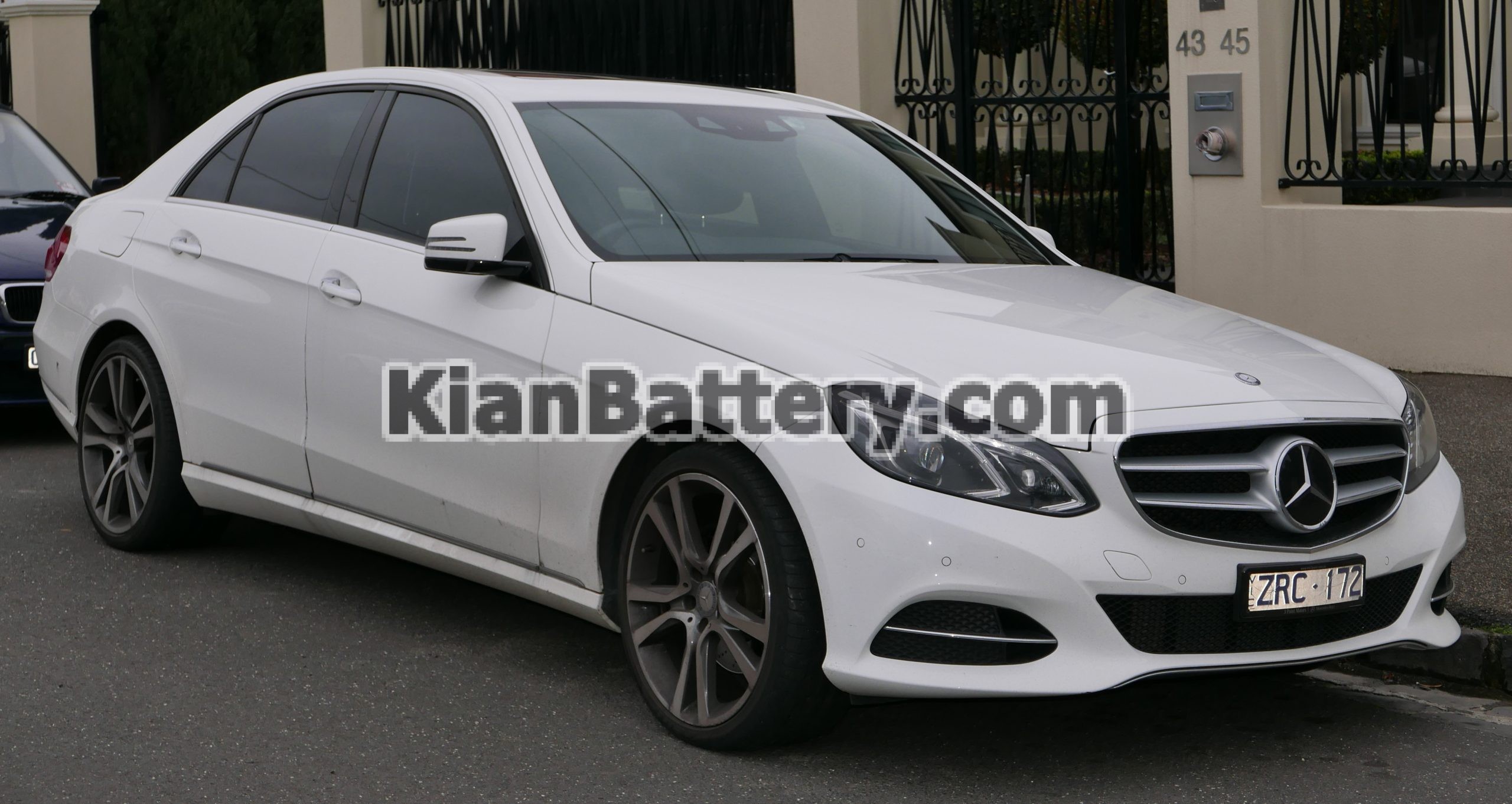 2013 Mercedes Benz E 250 W 212 sedan 2015 07 14 scaled