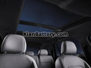 2021 Tiguan Seating1 300x225 مقایسه فولکس تیگوان و تویوتا RAV4