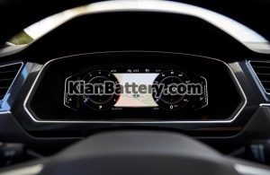 2023 volkswagen tiguan gauge cluster carbuzz 842968 1600 300x195 مقایسه فولکس تیگوان و تویوتا RAV4
