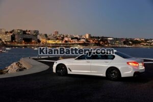 2017 BMW 540i rear three quarters 300x200 مقایسه بی ام و 528 و بنز E250