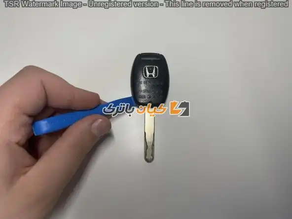 آموزش تعویض باتری ریموت خودروهای هوندا 35 باز کردن پوسته سوئیچ
