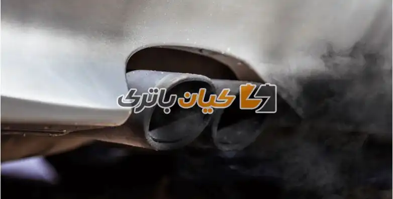 8 دلیل برای روشن نشدن ماشین هنگام گرم بودن 5 از علائم مسدود شدن فیلتر هوا بیرون آمدن دود سیاه از لوله اگزوز است