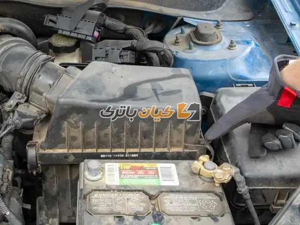 آموزش تعویض واشر درب سوپاپ ریو 2006 8 محفظه فیلتر هوا را بردارید.