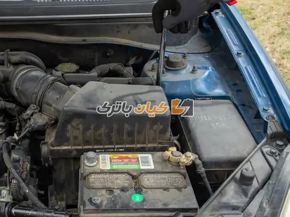 آموزش تعویض واشر درب سوپاپ ریو 2006 14 محفظه فیلتر هوا را باز کنید.