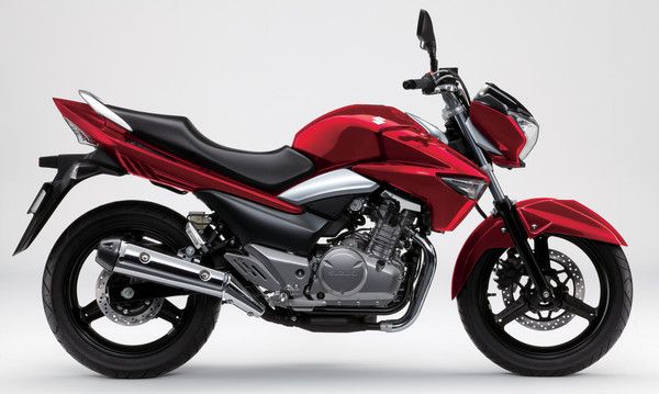 موتورسیکلت سوزوکی GW250 Inazuma تک‌تاز موتور