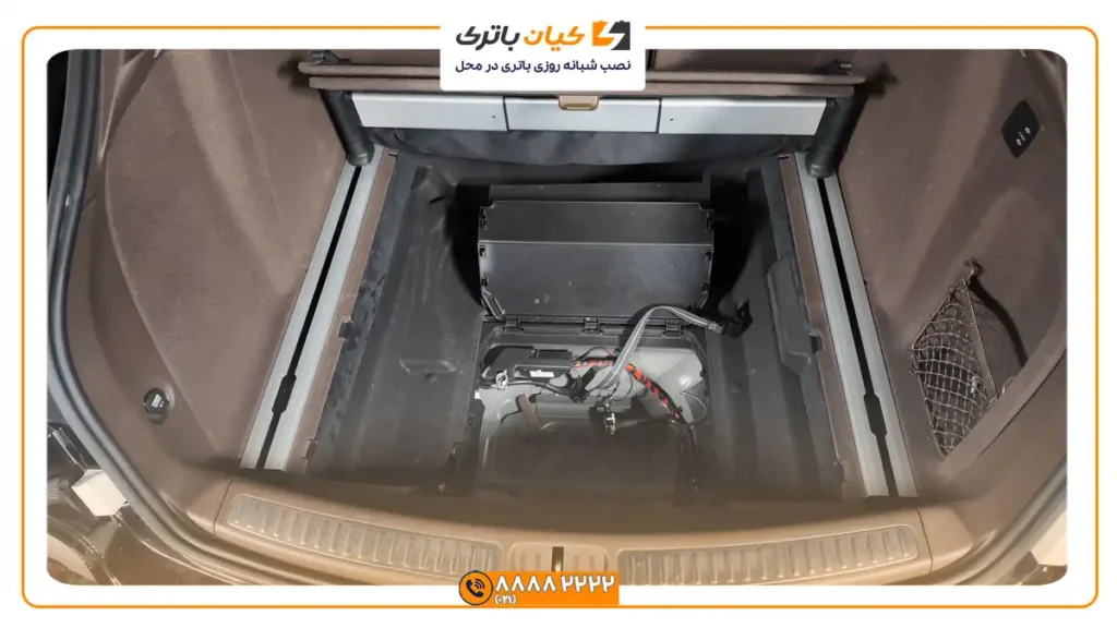 نصب باتری پورشه ماکان 1